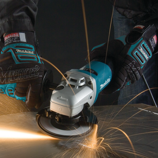 MAKITA 5